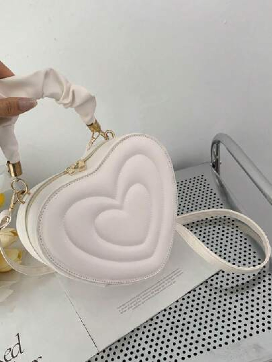 1pc High Grade Heart Shaped Small Bag For Girls Fashionable And Sweet Style Love Hand Held Shoulder Messenger Bag College Style Heart Girl Bag Pu Material Fashionable Girl Bag Girl Love Plaid Elegant