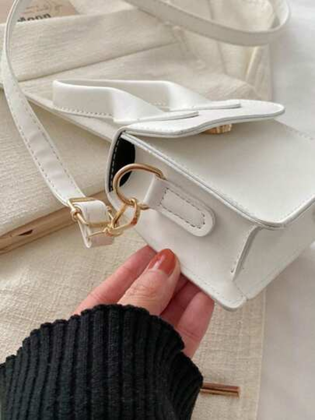 1 Pc New Model Girl s Retro Solid Color Handbag Made Of Pu Material Magnetic Opening And Closing Design Small And Light Simple And Casual A Must Have For Daily Outings