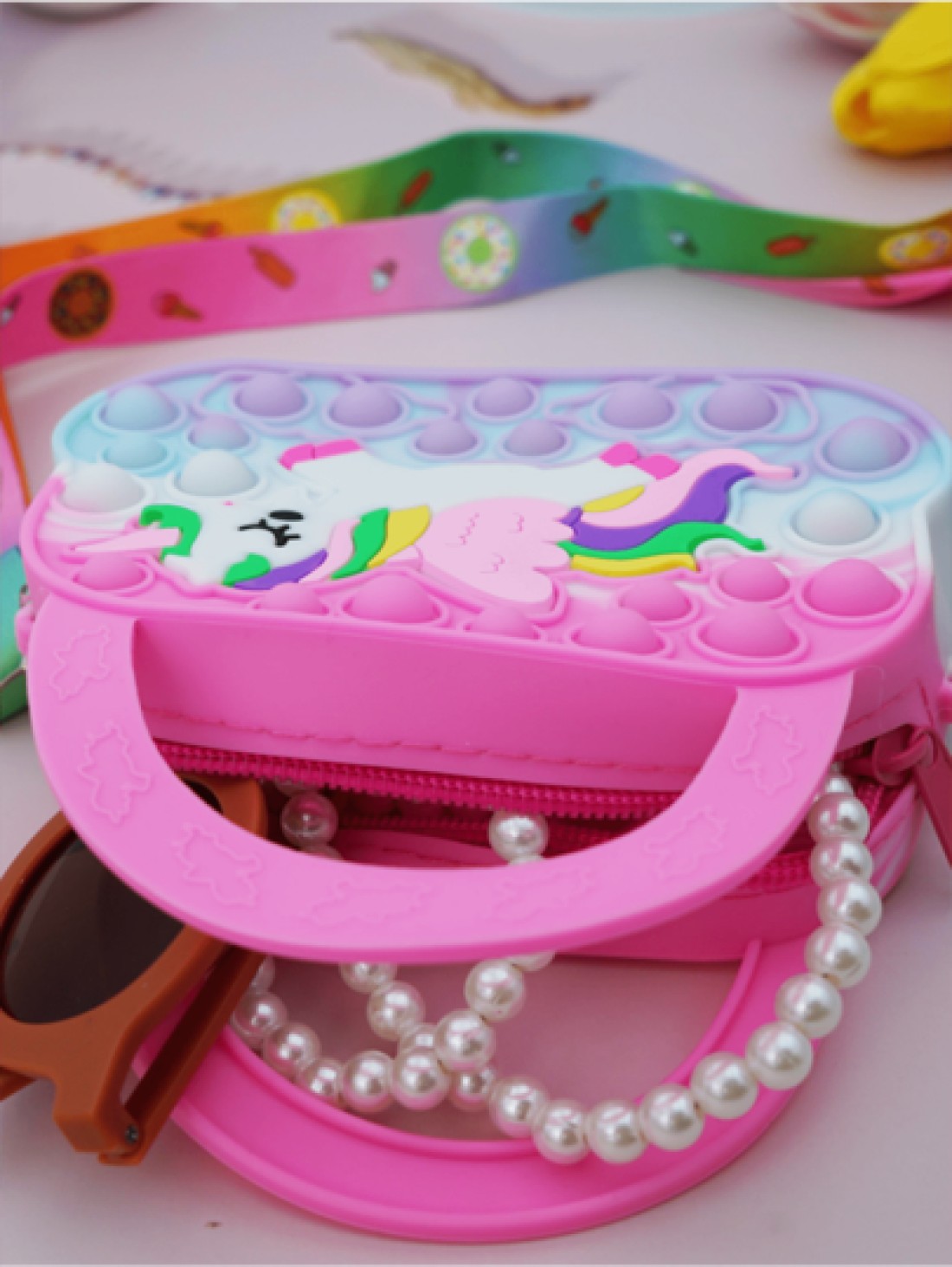 Heart Shaped Tote Bag Silicone Crossbody Bag Unicorn Wallet Stress Relief Waterproof Durable Storage Pouch