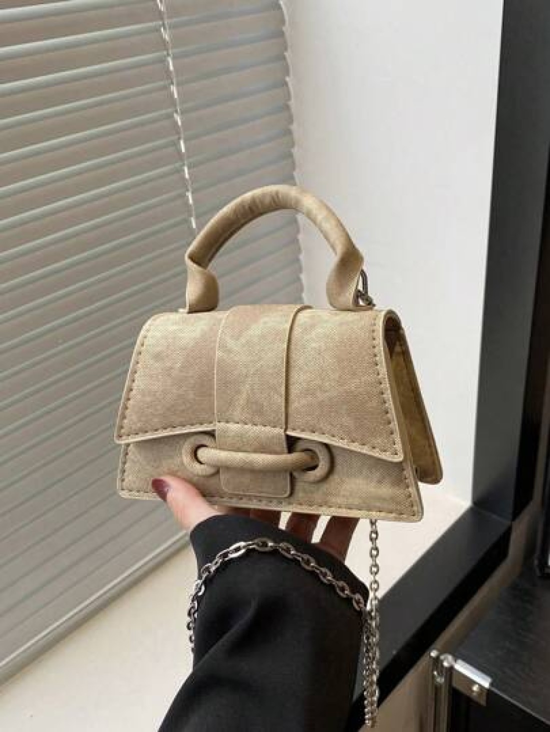 1pc Retro Korean Style Handbag Personalized Fashion Simple Temperament Shoulder Crossbody Small Square Bag Pu Material Magnetic Buckle Closure Adjustable Shoulder Strap Suitable For Teenagers Shopping