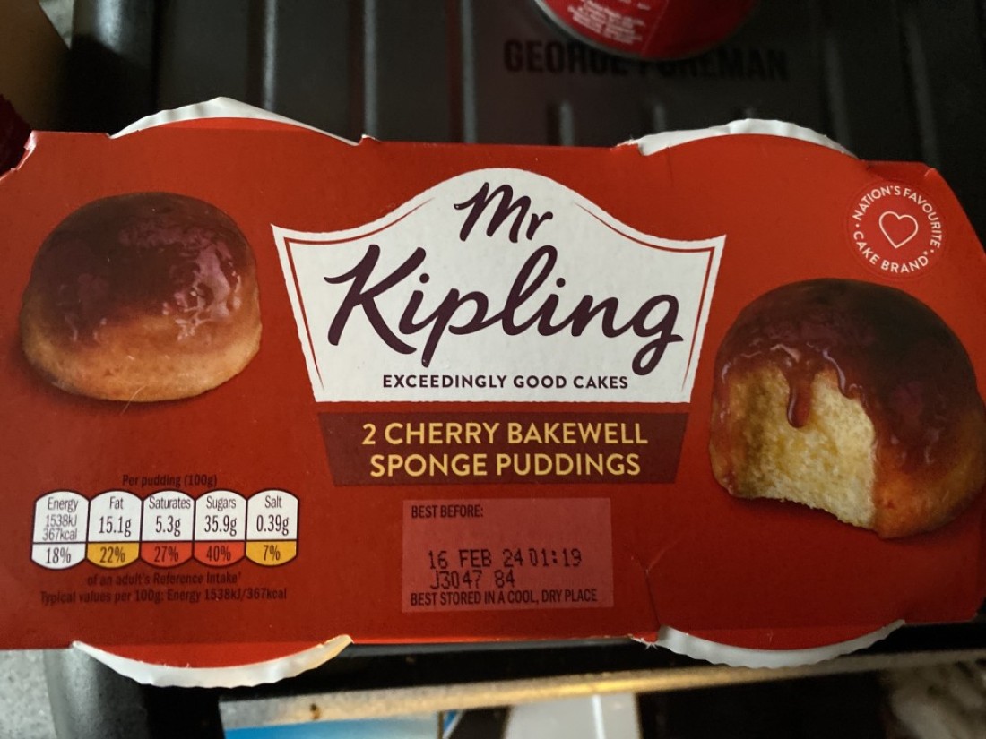 MR KIPLING SPONGE PUDS CHERRY BAKEWELL 190GM