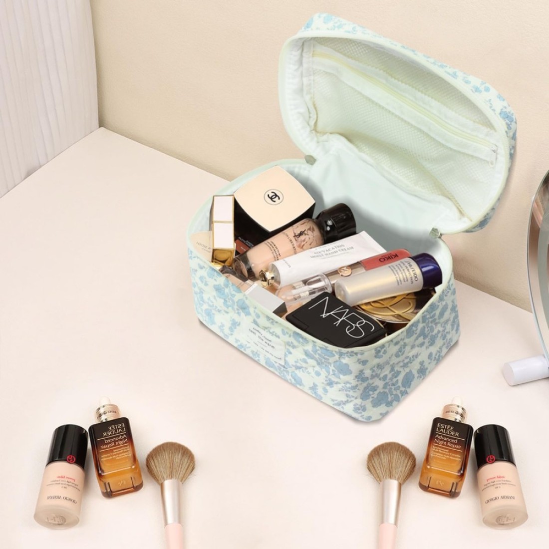 Large Makeup Bag Cute Cosmetic Bag for Women Girls Floral Coquette Aesthetic Toiletry Bag Travel Make Up Organizer Bag