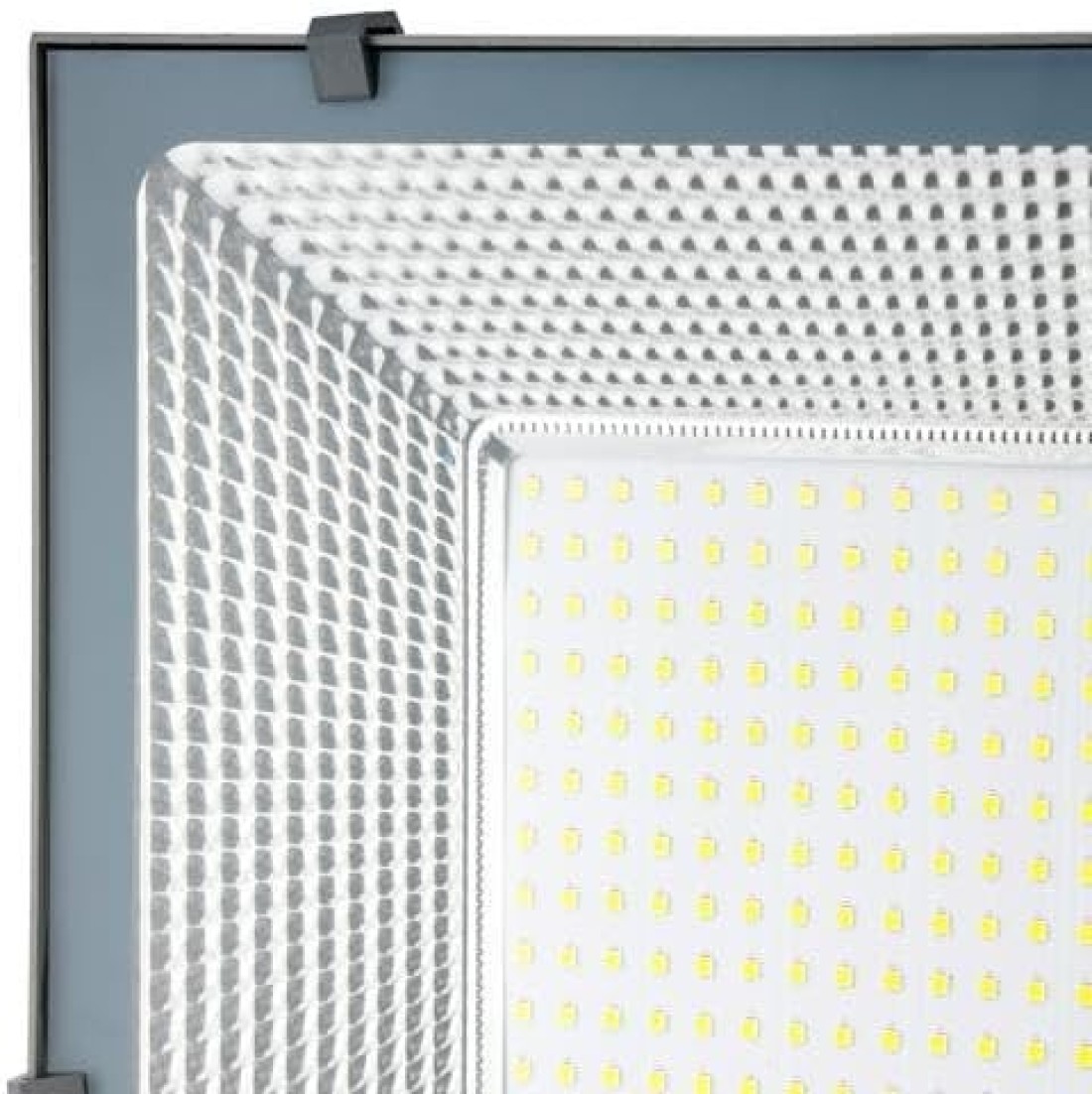 Geepas 200W LED Flood Light, GESL55118, 16000 Lumens And 6500k Color Temperature, 80% Energy Efficient LED Light, Perfect For Outdoor, Parking Lot, Black - 2 Year Warranty