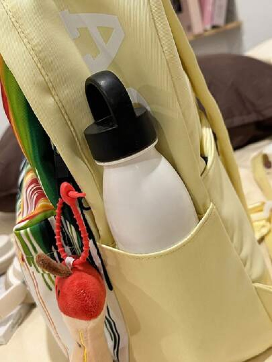 1pc New Fashion Versatile Contrast Color Graffiti Student Backpack Waterproof Nylon Large Capacity Outdoor Schoolbag No Pendant