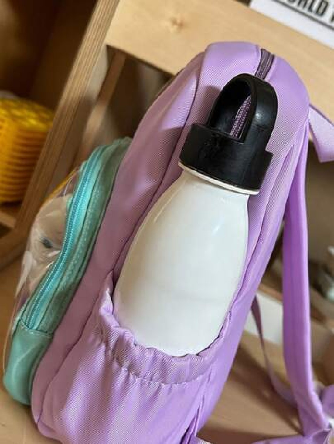 1pc New Fashion Contrast Color Cute Student Backpack Waterproof Large Capacity Nylon Schoolbag Without Pendant