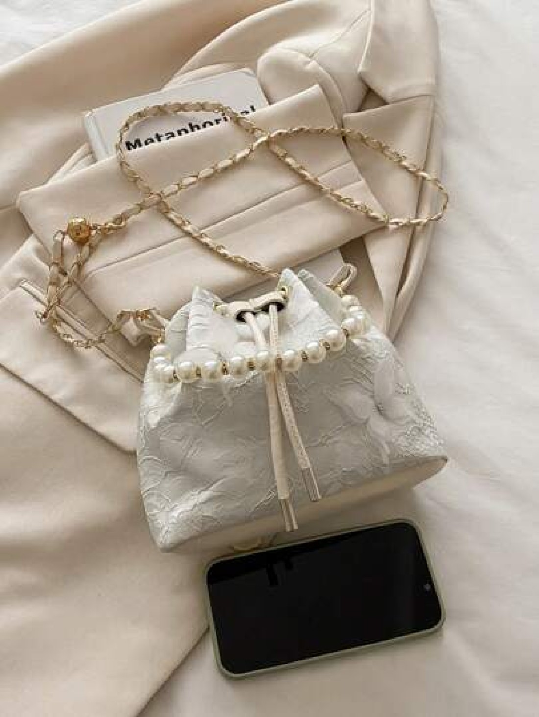 1pc New Cute Girl Niche High End Girl Crossbody Bag Pearl Handle Adjustable Shoulder Strap Suitable For School Traveling Can Easily Accommodate Daily Necessities Versatile Item Fashion Darling Suitabl