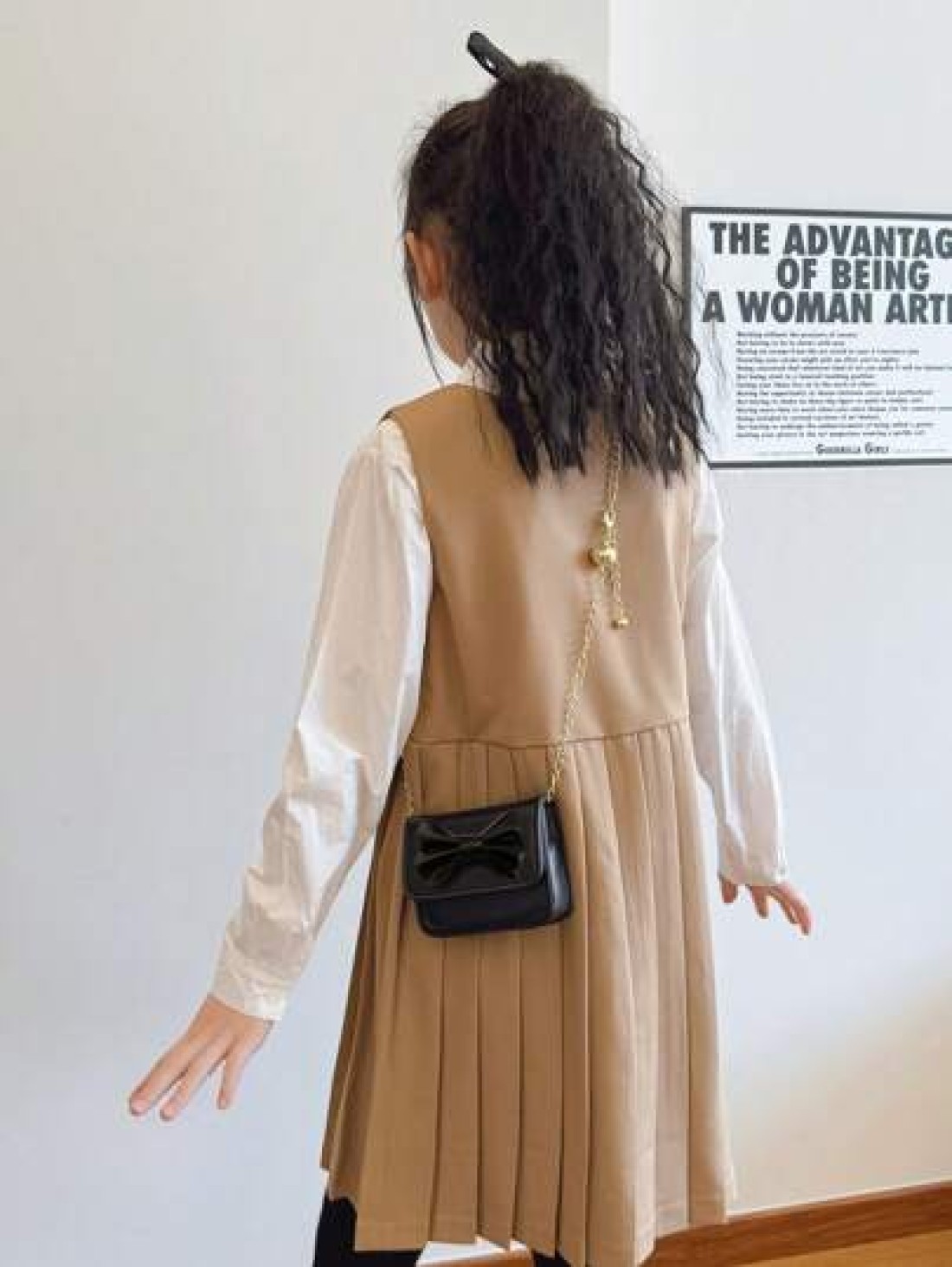 Fashionable Structured PU Shoulder Bag For Girls Cute Bow Decor Mini Square Crossbody Bag Flap Cover Coin Pouch