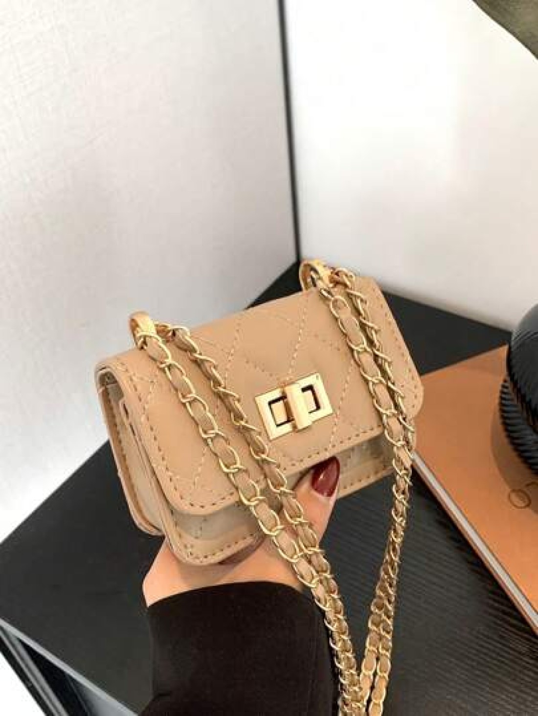 1PC New Mini Square Bag Girl Handbag Diamond Pattern Stitching Shoulder Bag Woven Chain Bag Flip Small Bag Cute Diagonal Cross Body Bag Accessories Bag