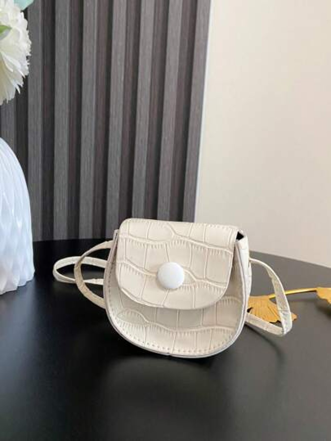 1pc Fashion Kids Children PU Leather Shoulder Bag Lovely Baby Girls Mini Chain Coin Purse Cute Princess Crossbody Bags Small Wallet