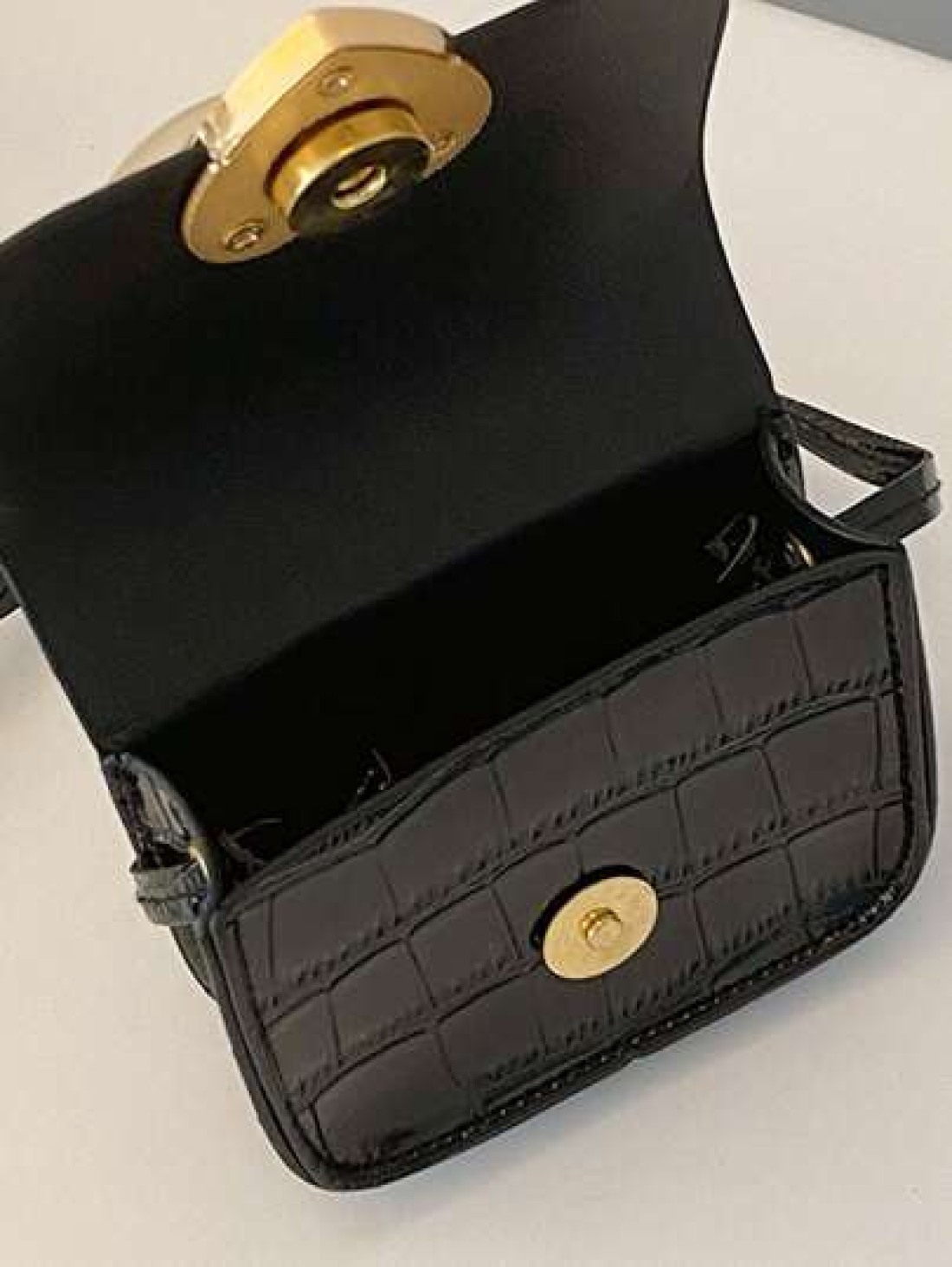 Heart Shaped Fashionable Girl s Shoulder Bag PU Leather Crossbody Mini Square Bag With Coin Purse