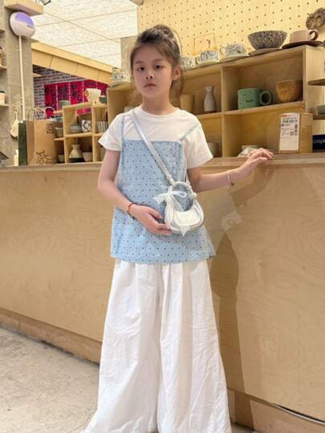New Fashionable Lace Top Handle Crossbody Mini Moon Hard Shell Accessory Bag Small Women s Purse Suitable For Lipstick Coins Keys