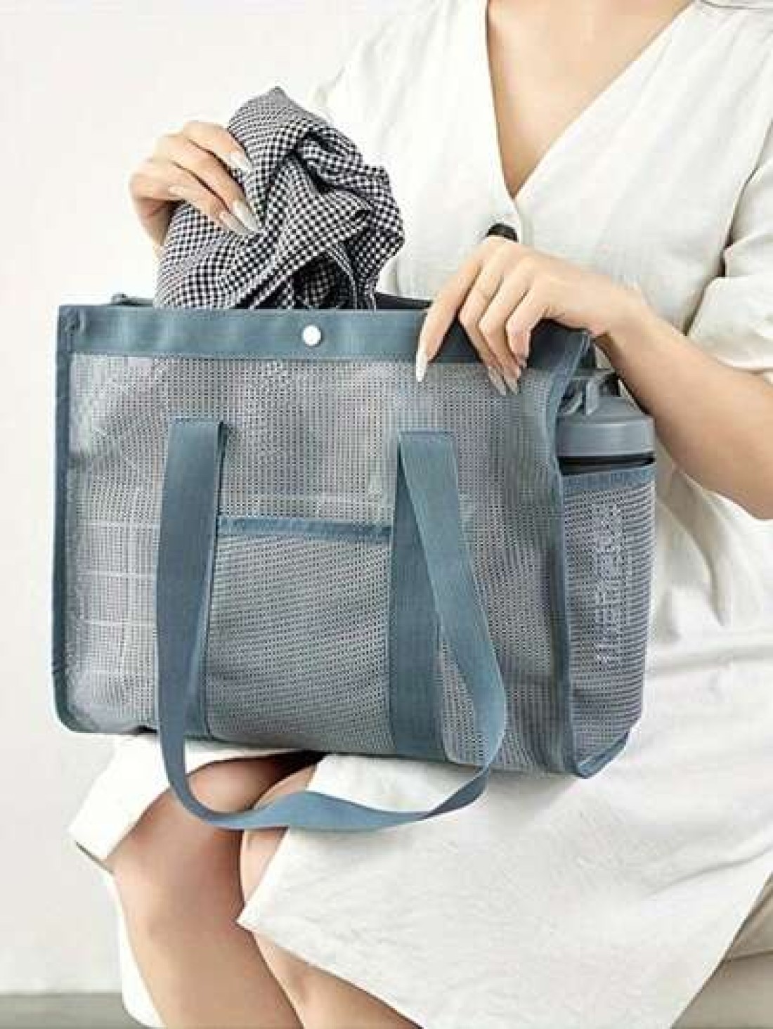 New Fashion Mesh Hollow Out Tote Bag Shoulder Bag Casual Swimwear Bag Travel Toiletry Organizer Bag With Buckle