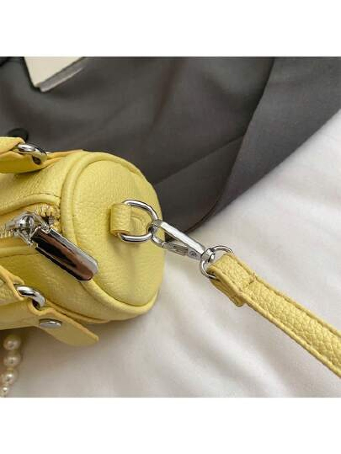Fashionable Mini Pillow Shaped PU Handbag Girls One Shoulder Sling Bag