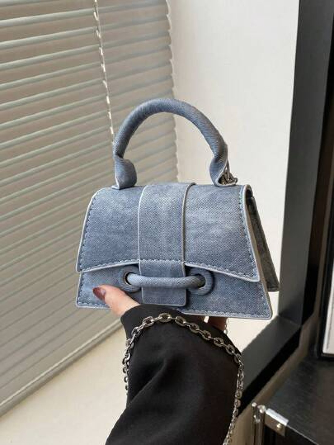 1pc Retro Korean Style Handbag Personalized Fashion Simple Temperament Shoulder Crossbody Small Square Bag Pu Material Magnetic Buckle Closure Adjustable Shoulder Strap Suitable For Teenagers Shopping