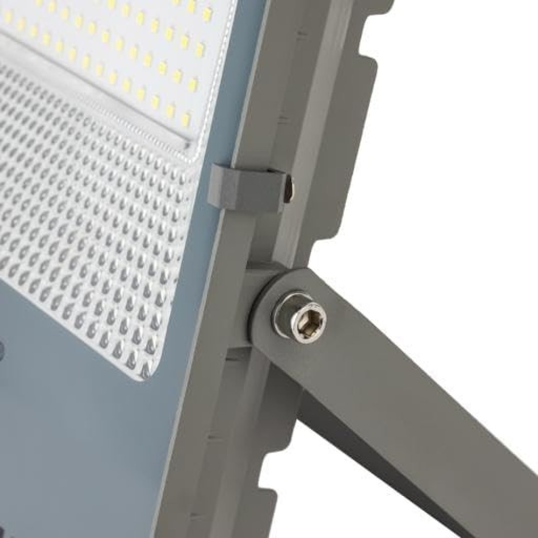 Geepas 200W LED Flood Light, GESL55118, 16000 Lumens And 6500k Color Temperature, 80% Energy Efficient LED Light, Perfect For Outdoor, Parking Lot, Black - 2 Year Warranty
