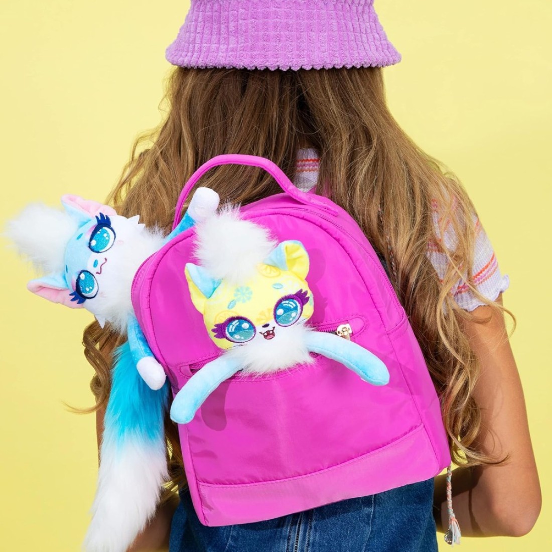 مجموعة Just Play Fur by The Foot Bubblegum Bestie، مقاس 35.56 سم × 40.64 سم، متعددة الألوان، 58710، فرو من القطيفة من The Foot
