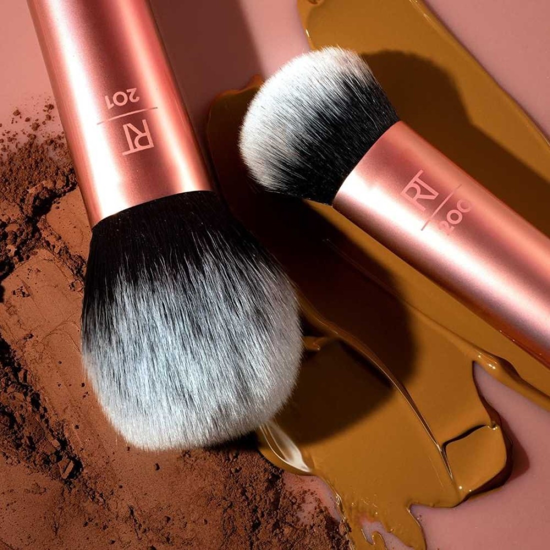 Real Techniques Expert Face Makeup Brush