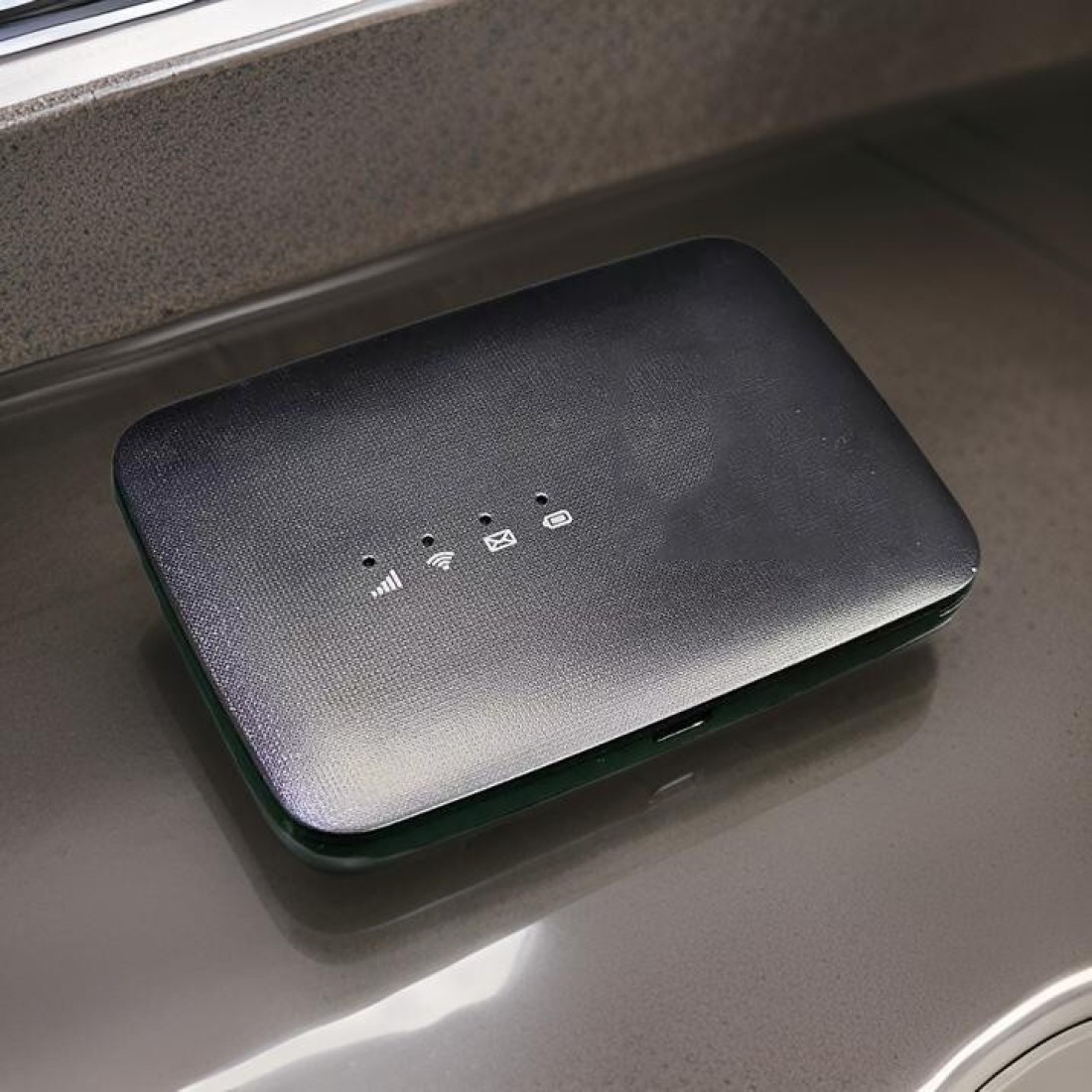 نقطة اتصال واي فاي متنقلة Link Zone MW45V2 4G LTE جهاز توجيه محمول عالي السرعة مع فتحة بطاقة SIM إنترنت لاسلكي آمن للسفر والمنزل والمكتب