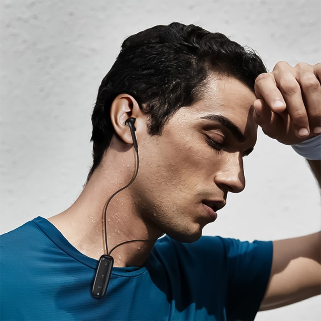 Clip Tune Wireless Earphone, 11 Hours Working Time, Bluetooth V5.3, 10m Transmission Distance, 60 Hours Standby Time, Green Lion - Black