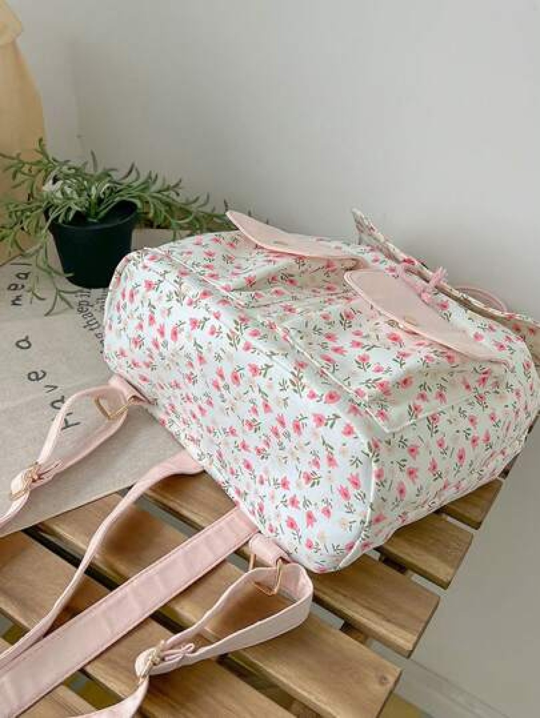 New Outdoor Travel Storage Mini Backpack For Girls Floral Pattern Lightweight School Bag