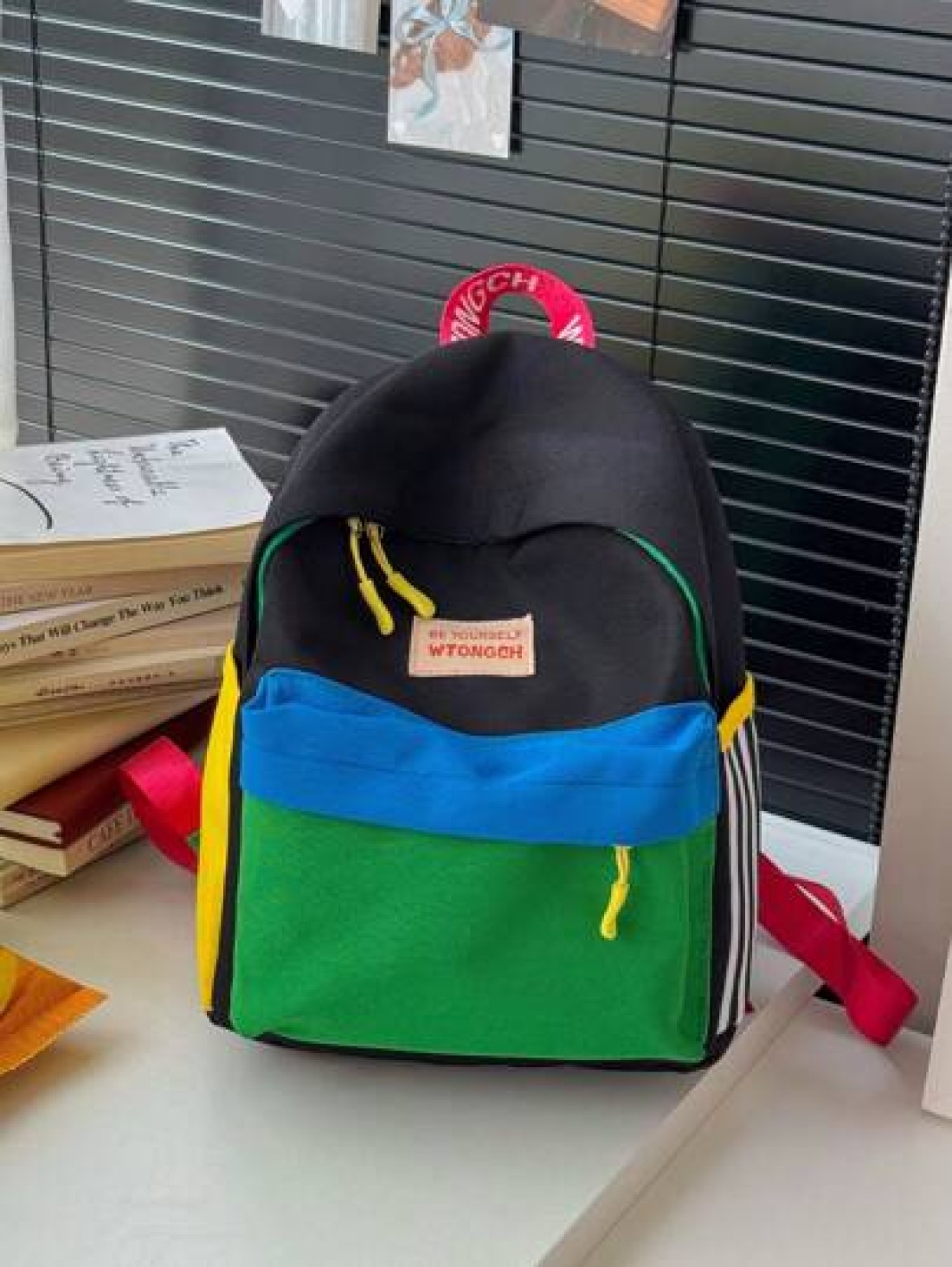 1 New Model Of Nylon Backpack For Girls And Boys With Contrasting Stripes Can Be Carried On One Shoulder Zipped Up And Closed Smoothly Fashionable And Casual Stylish And Individual Suitable For Daily