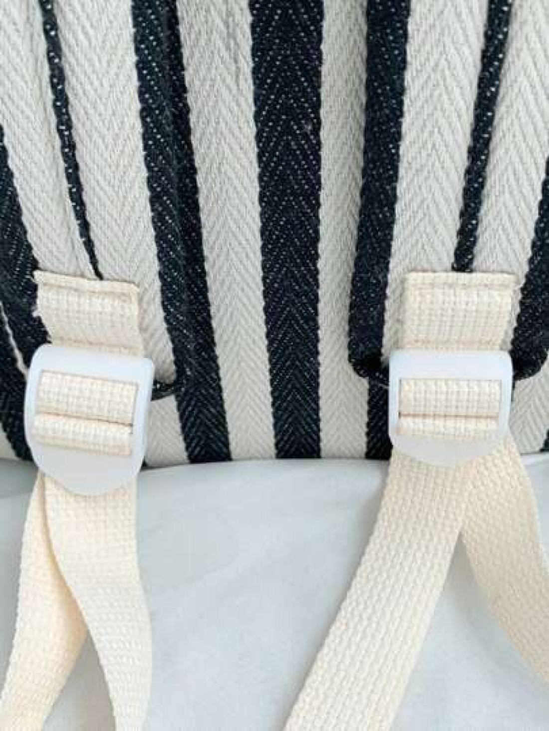 1pc New Versatile High Quality Vertical Striped Backpack Large Capacity Student Commuting Daily Casual Rucksack
