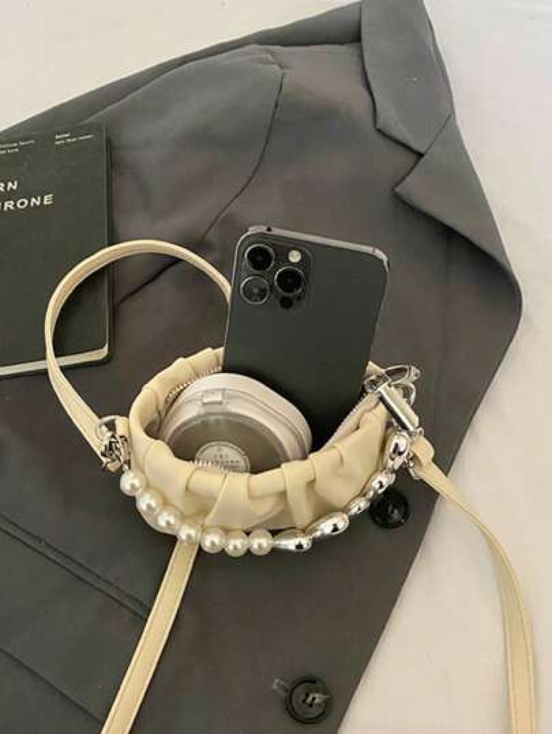 1pc New Fashion Elegant Solid Color Pearl Handbag With Pleats Shoulder Crossbody Bag