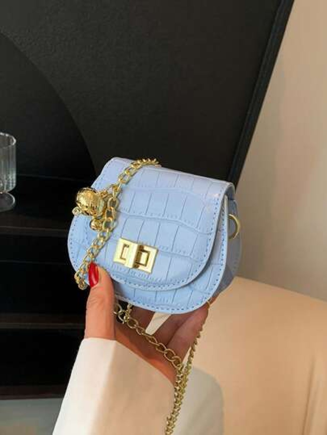 1pc New Cute Girl Niche High End Pu Mini Crossbody Bag And Fashionable New Bag Fresh And Dopamine Color Matching Youthful Girl Style Can Be Carried By Hand Or Across The Body Metal Chain Casual And Fa