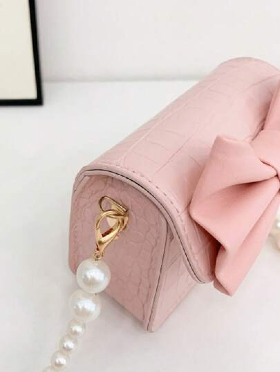1pc Fashionable Pearl Chain Strap Mini Sling Bag With Bow Design Spring Summer
