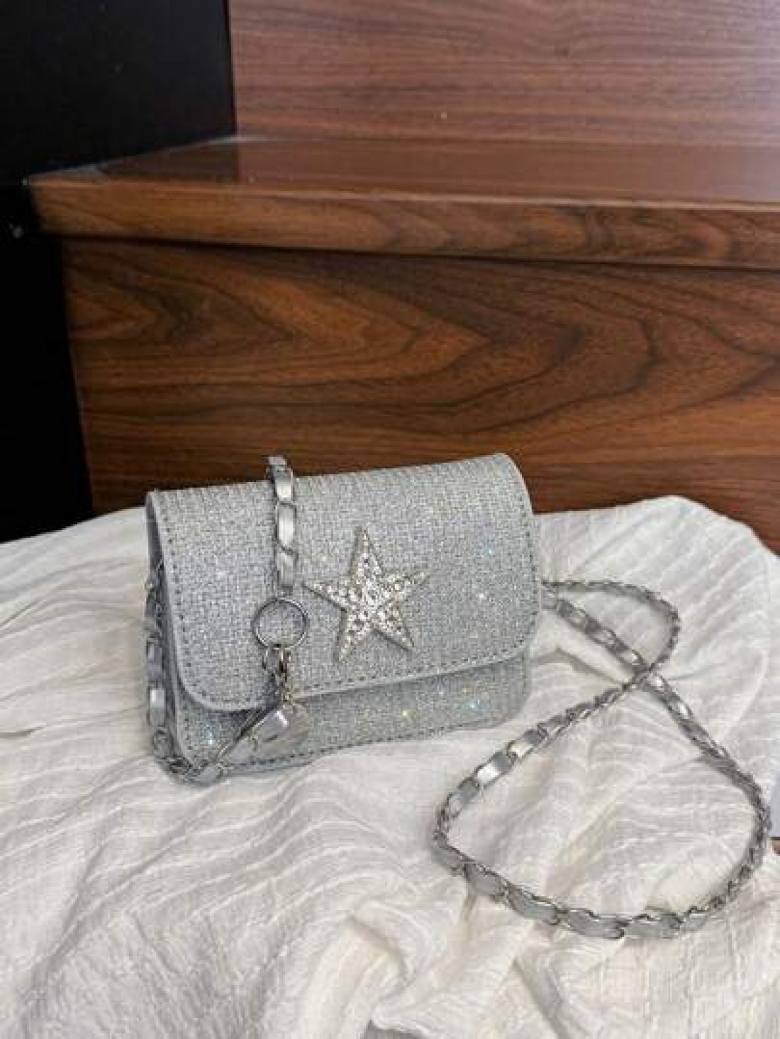 1pc Fashionable Sweet Shining Star Bag Crossbody Super Hot Chain Versatile Exquisite Small Bag Niche Mini Lipstick Bag Fashionable Chain Shoulder Strap With Sweet Five Pointed Star Decoration Suitable