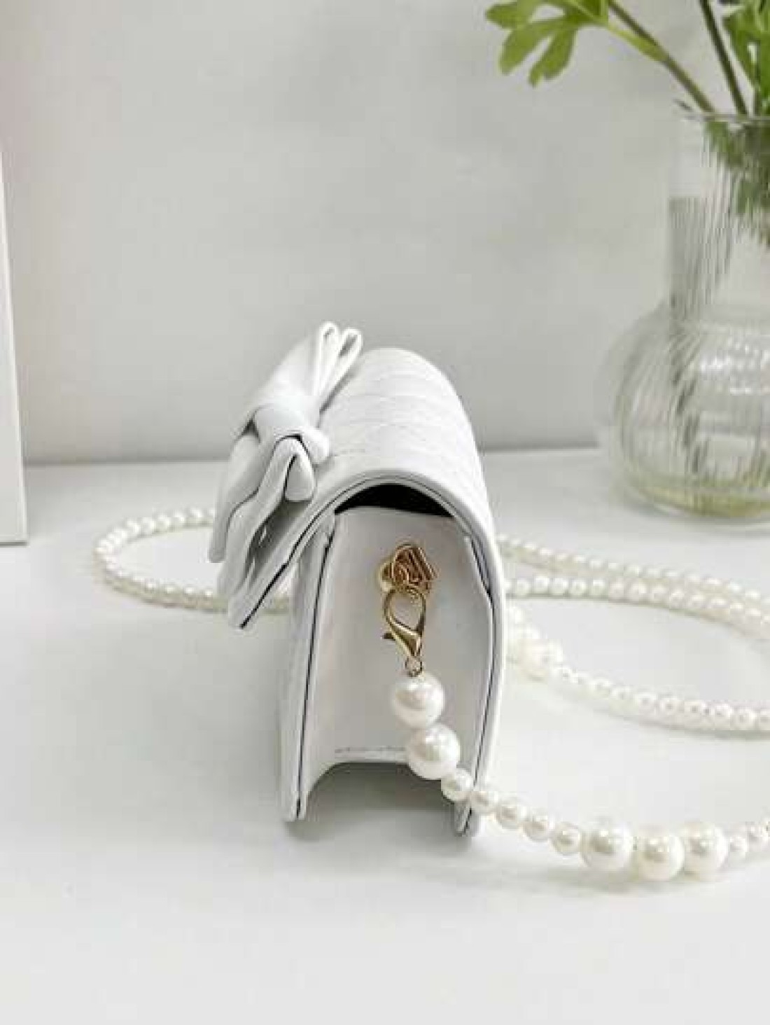 1pc Young Girl Casual Fashion Bowknot Rhombus Embroidery Thread Pearl Chain Crossbody Bag Suitable For Daily Use