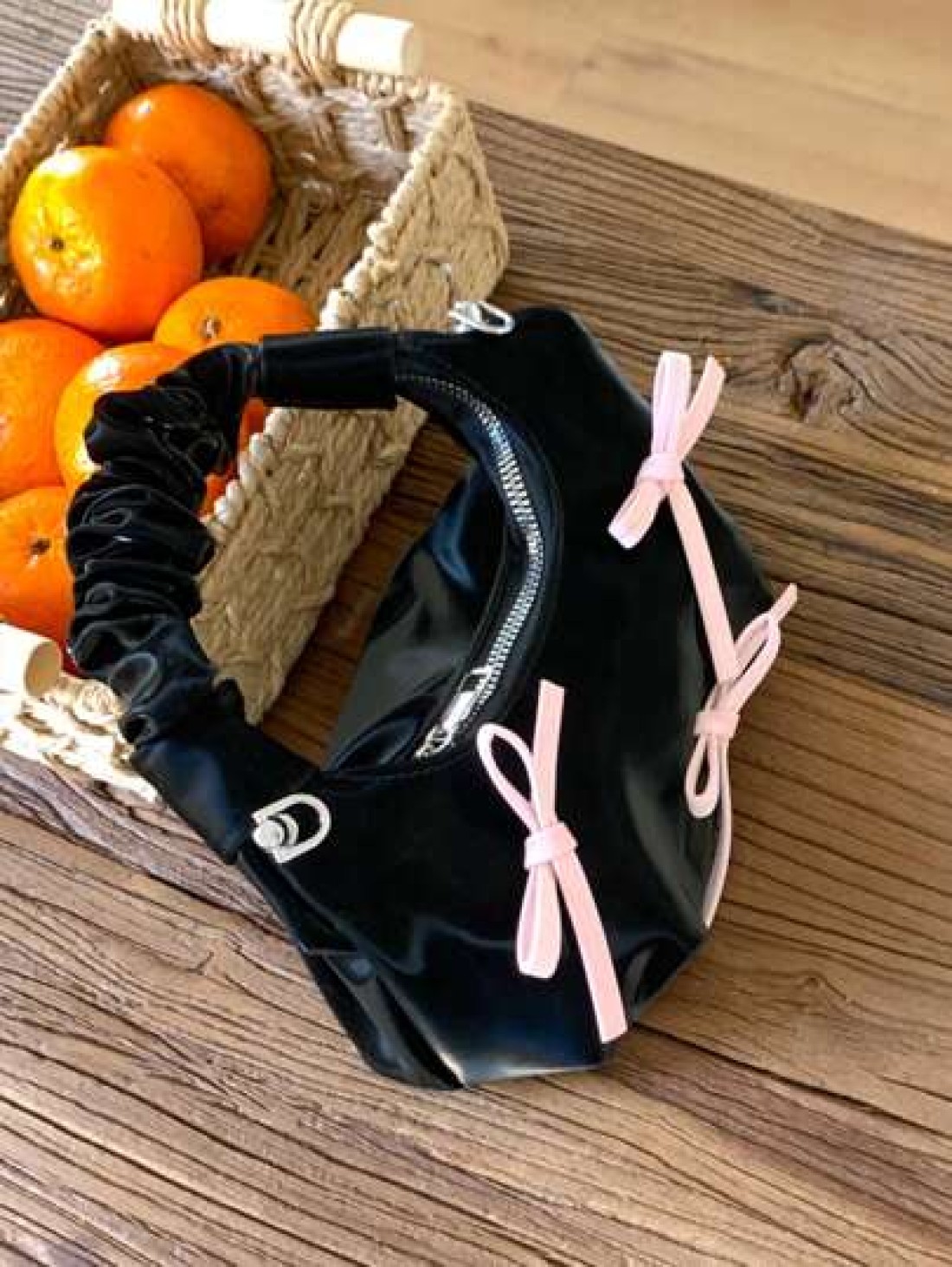 1pc Sweet Handbag Pu Zipper Opening And Closing Niche Design New Ballet Style Pleated Cloud Handbag Crossbody Bag Exquisite And Versatile Suitable For Daily Travel Shopping And Taking Pictures It Is A
