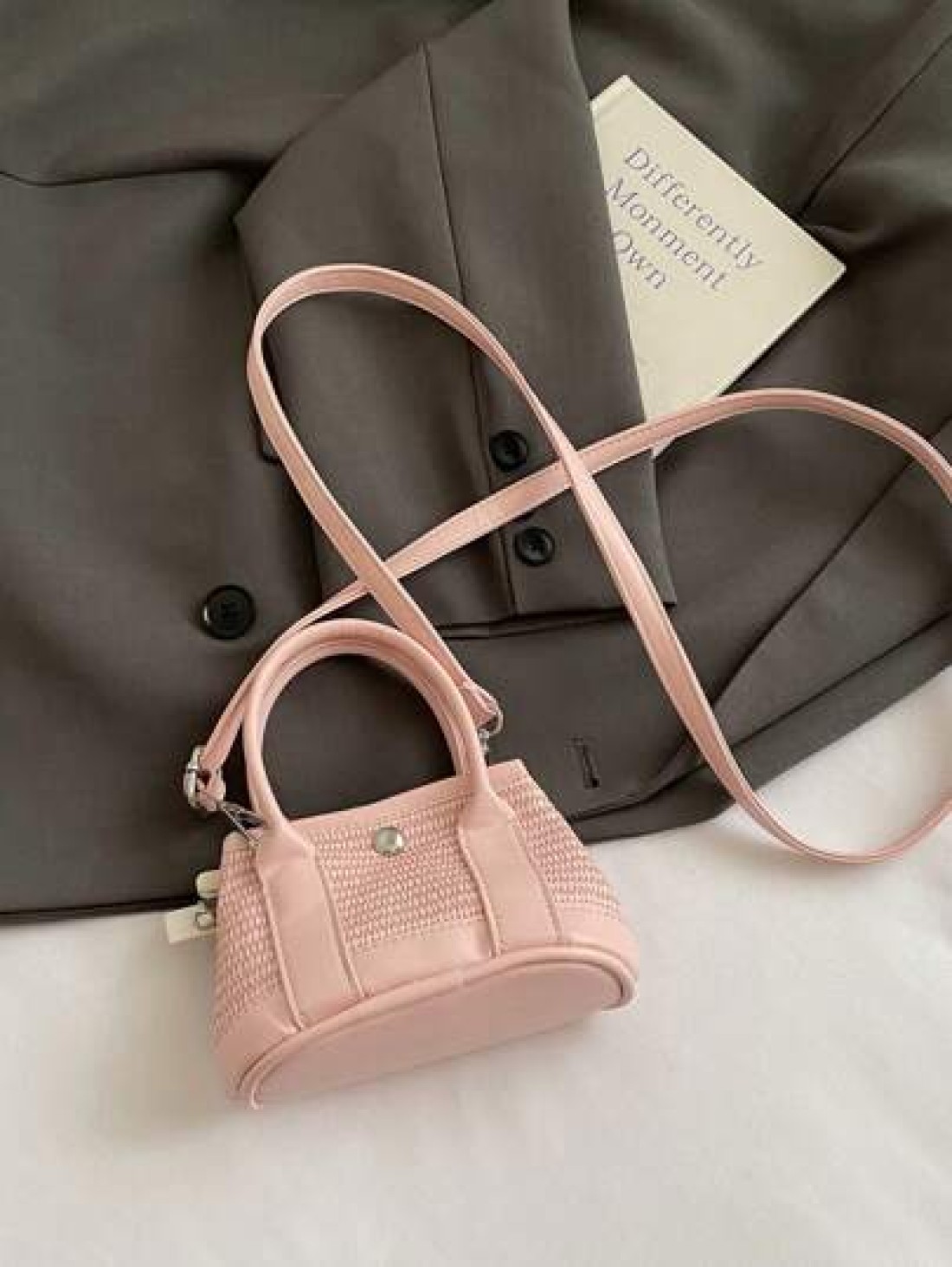 1pc Sweet Handbag Pu Magnetic Opening And Closing New Garden Bag Mini Cute Shoulder Messenger Bag Female Niche High End Small Hand Held Comfortable Shoulder Strap Suitable For Daily Travel And Shoppin