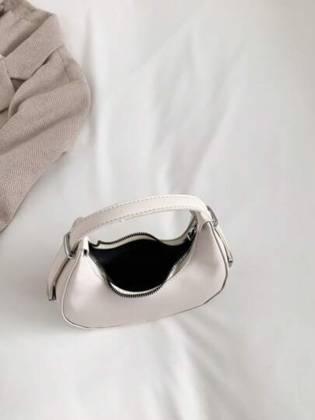 1 Piece Of Girls Candy Color Pu Zipper Closure Cute Handbag Suitable For Daily Use Versatile Mobile Phone Bag Key Bag Earphone Bag Compact Design Light And Easy To Carry