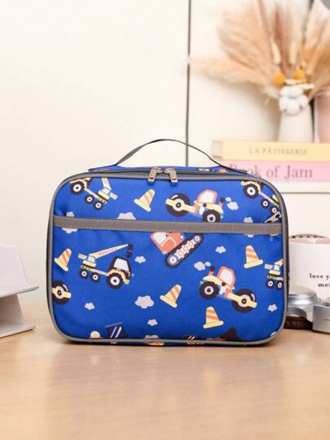1 New Nylon Material Boy And Girl Cute Cartoon Pattern Lunch Bag Large Capacity Zipper Closure Fashionable And Casual Suitable For Daily Outings Travel And School