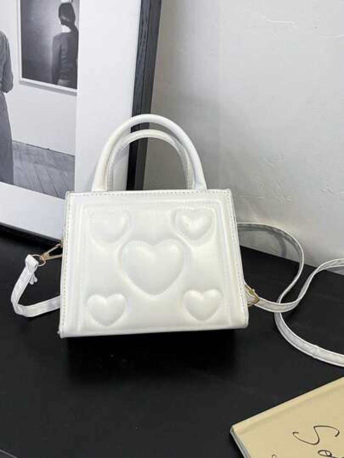 1pc Pu Zipper Opening And Closing Fashionable Small Fresh Love Indentation Handbag Korean Simple Solid Color Versatile Shoulder Messenger Bag Niche Design Comfortable Adjustable Shoulder Strap Versati