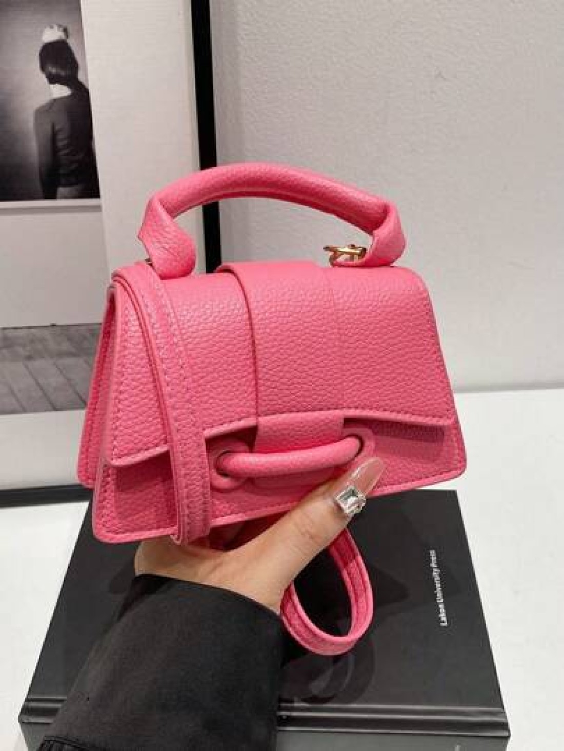 1pc Pu Magnet Closure Fashionable Solid Color Lychee Pattern Handbag Niche Design Stylish Shoulder Crossbody Bag Suitable For A Variety Of Occasions Adjustable Shoulder Straps Are Versatile And Not Pi