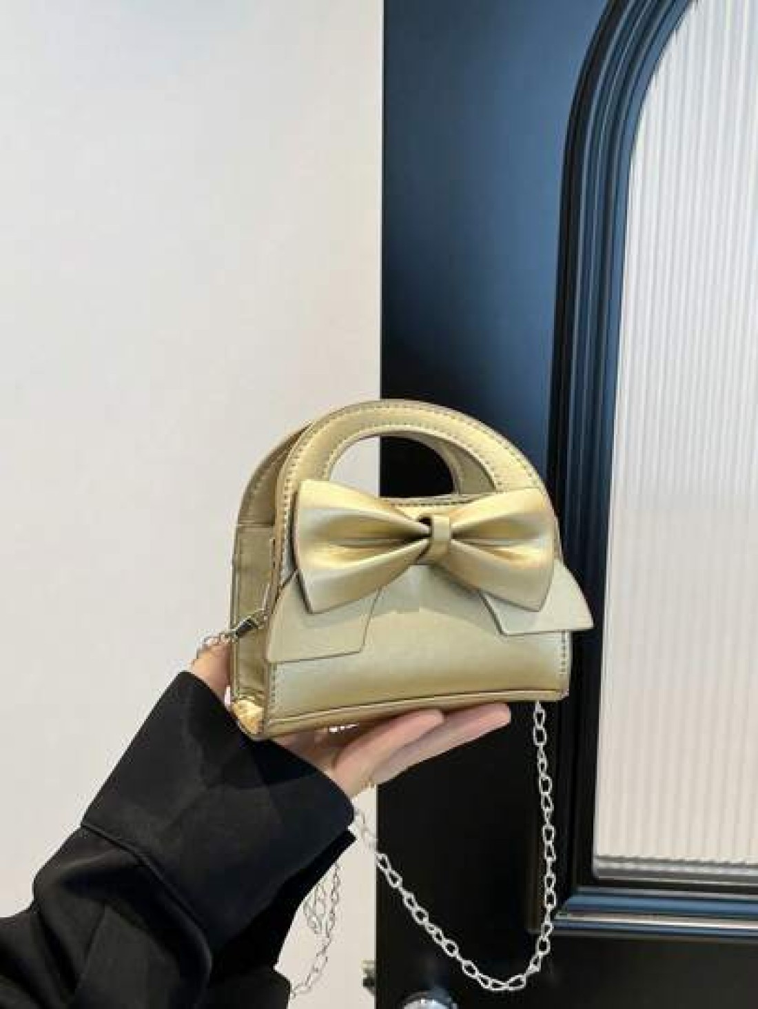 1pc Fashionable Popular Chain Bag Handbag Bow Shoulder Bag Cute Crossbody Bag With Cute Sweet Bow Decoration Handbag Pu Material Magnetic Buckle Opening And Closing Suitable For Shopping Attending Par