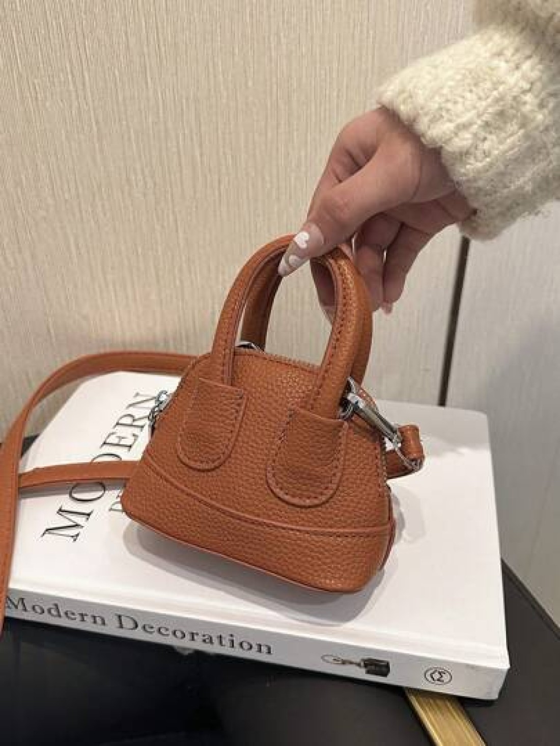 1pc Litchi Pattern Small Shell Children s Candy Color Mini Crossbody Lipstick Bag Crossbody Coin Purse Comfortable Fabric Light And Compact The Internal Space Is Very Open Suitable For Daily Use