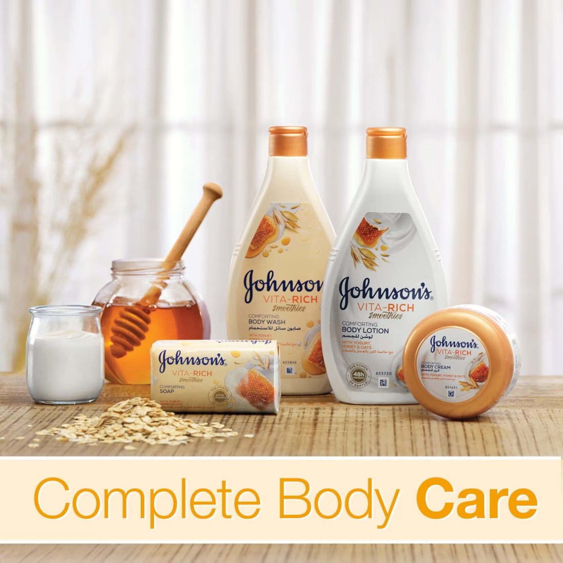 Johnson&#39;s Body Lotion Vita Rich Smoothies Comforting Yogurt Honey and Oats 250ml