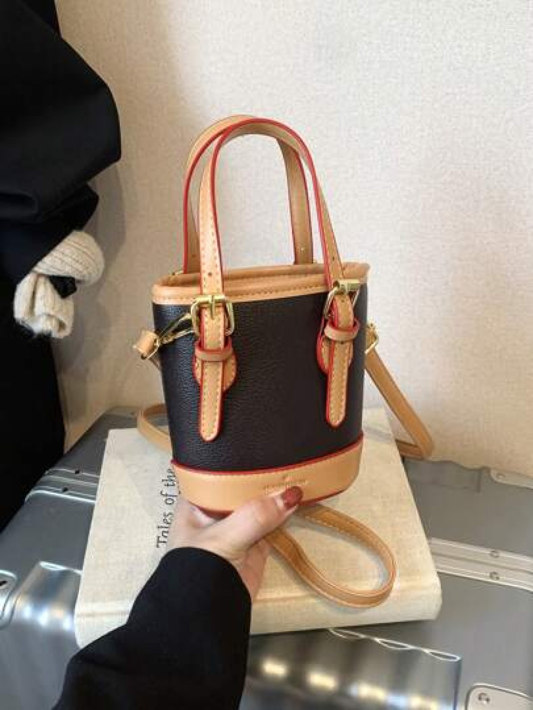 Mini Dual Strap Bucket Bag Crossbody Bag Handbag Mini Makeup Bucket Storage Bag Super Mini Bag Mainly Used For Hanging Decorations Relatively Small Capacity