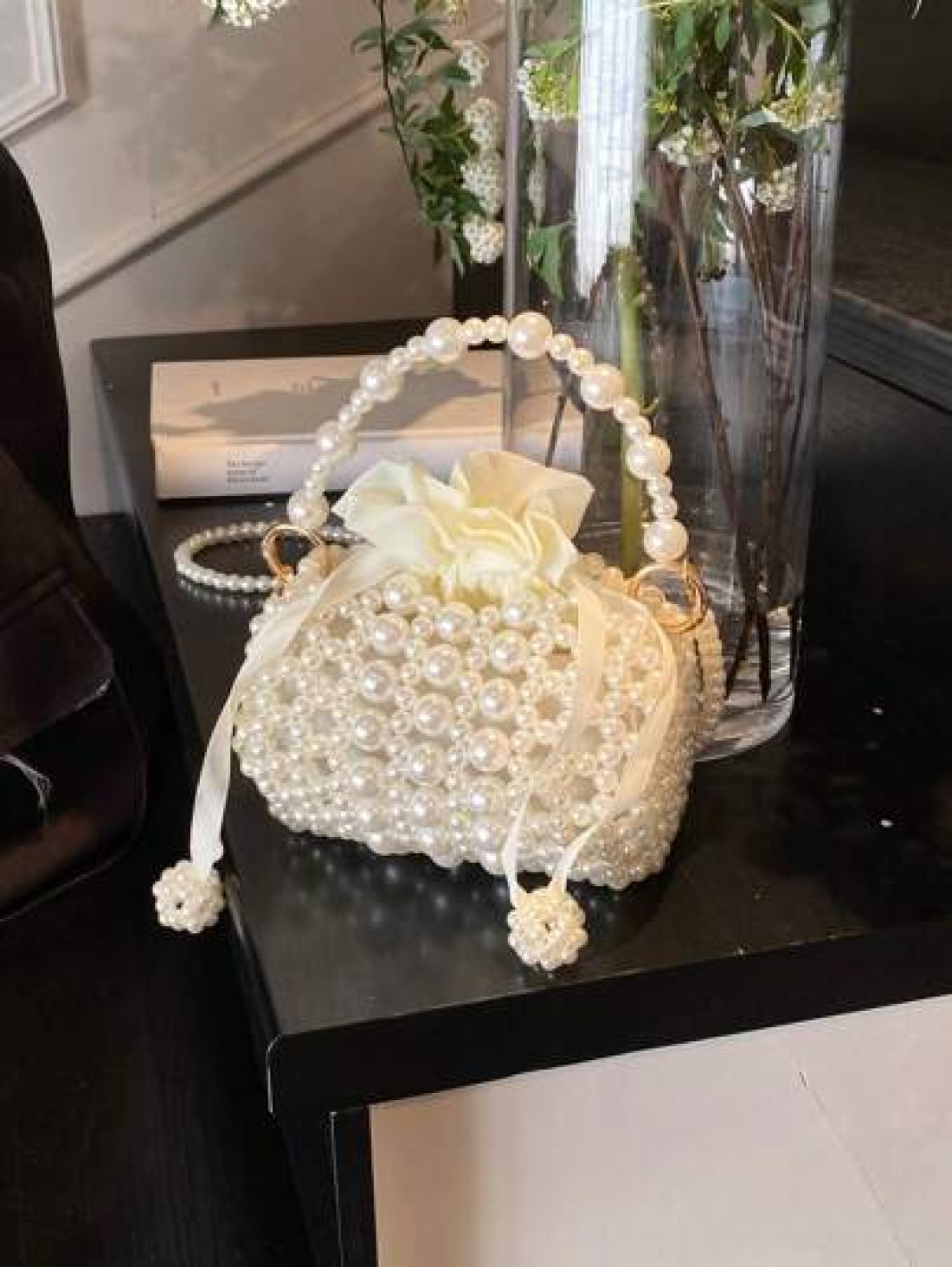 1pc Girls Pearl Drawstring Closure Cute Handbag White Beaded Crossbody Bag Suitable For Spring Summer
