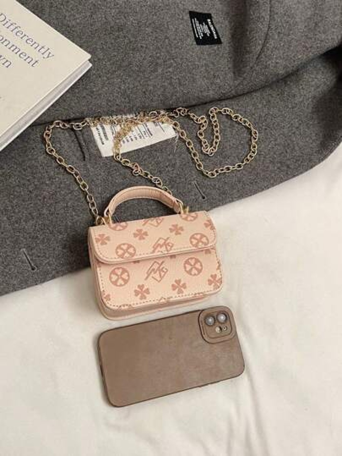 1 Piece Of Fashionable And Simple Printed Cute Handbag Letter Embossed Versatile Mini Handbag Small Square Bag Fashionable Lipstick Bag Pu Material With Fashionable Chain Shoulder Strap Magnetic Buckl
