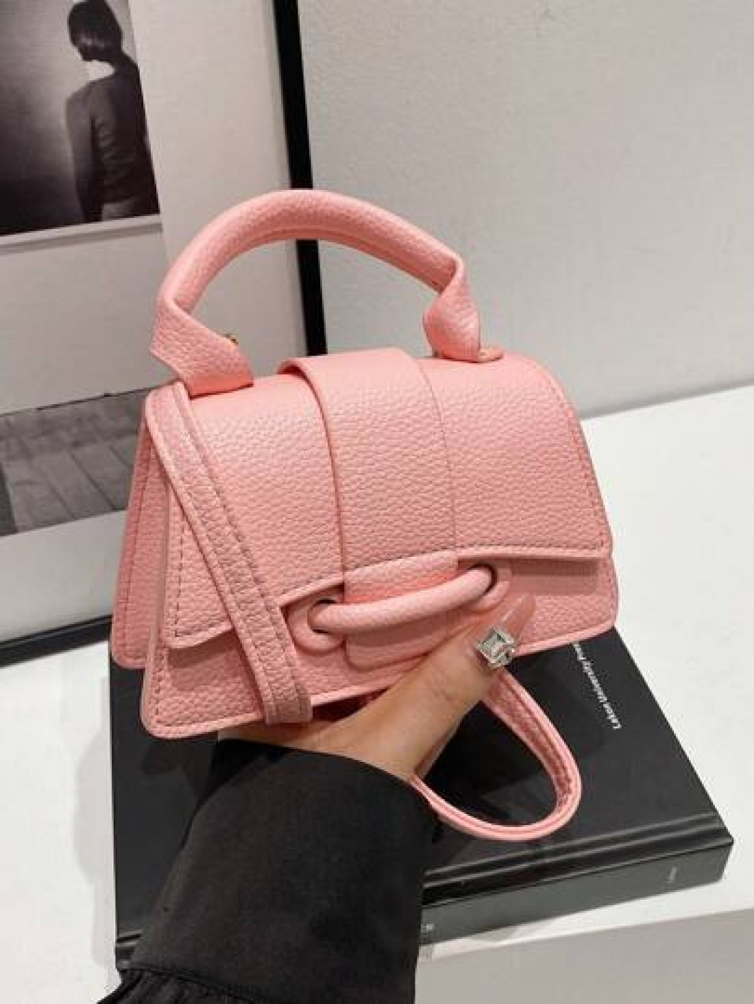 1pc Pu Magnet Closure Fashionable Solid Color Lychee Pattern Handbag Niche Design Stylish Shoulder Crossbody Bag Suitable For A Variety Of Occasions Adjustable Shoulder Straps Are Versatile And Not Pi