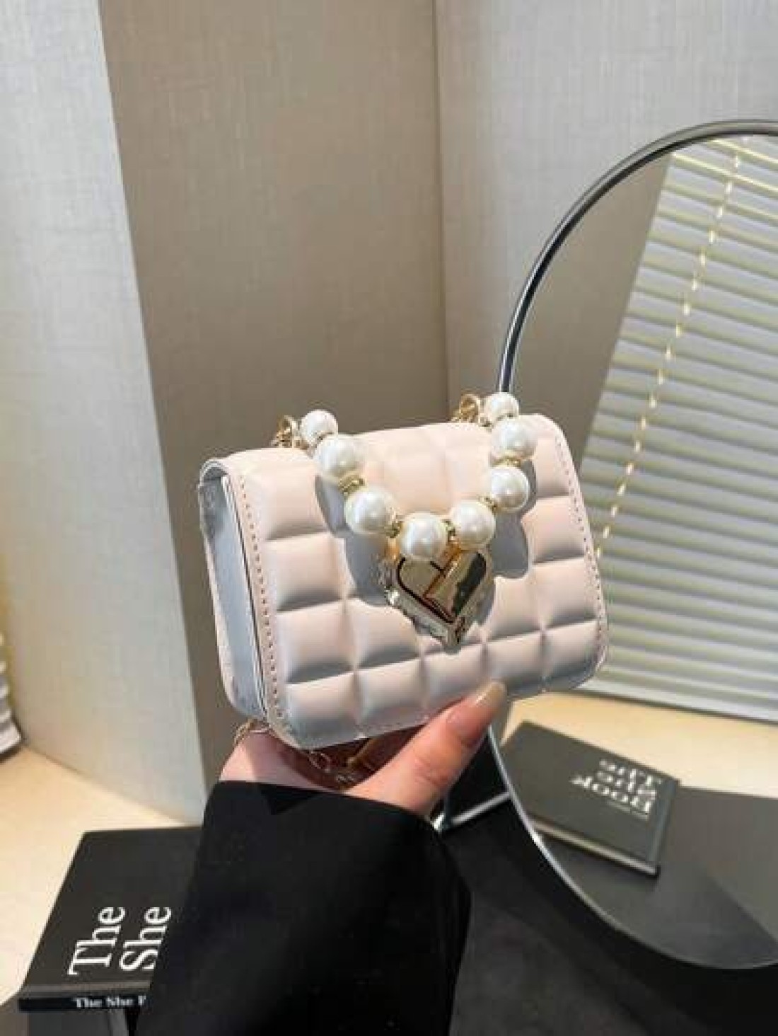 1pc Cute Sweet Messenger Bag Korean Style Fashion Coin Purse Solid Color Casual Pu Texture Small Square Bag Handbag Pearl Handle Chain Shoulder Strap Lock Buckle Fashion Chain Messenger Bag Fashion Pr