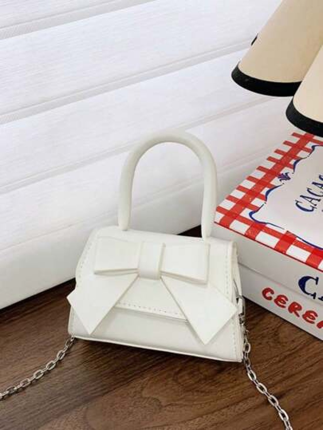 1pc Pu Magnet Closure Mini Fashion Cartoon Cute Sweet Bow Handbag Niche Design For Going Out To Play Change Lipstick Bag Korean Highly Attractive Chain Shoulder Messenger Bag Suitable For Going Out Sc