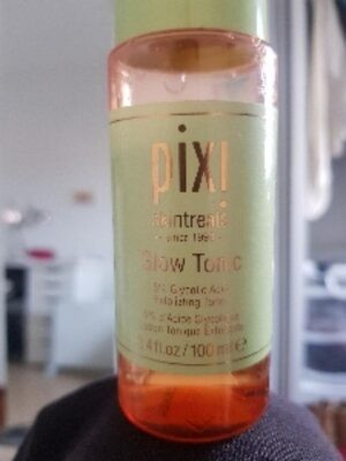 Pixi Skintreats Glow Tonic Deledting Toner 100 ML
