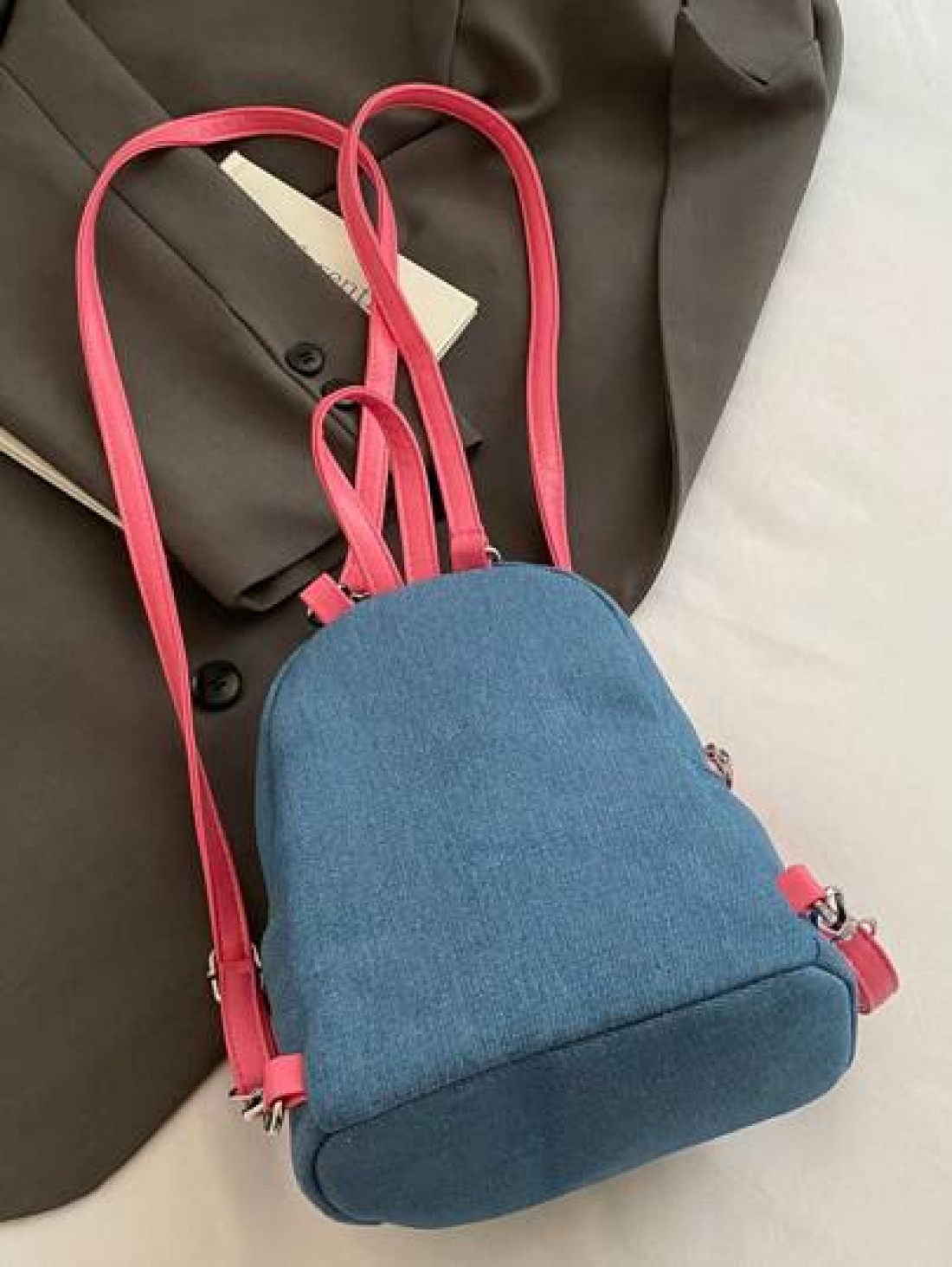 Sanrio 2025 New Niche Design Sense Of Shoulder Bag Kitty Cat Embroidery Girl Heart Cute Shoulder Bag Fashionable And Versatile Large Capacity Summer Niche Sweet Sister Senior Sense Of Bag