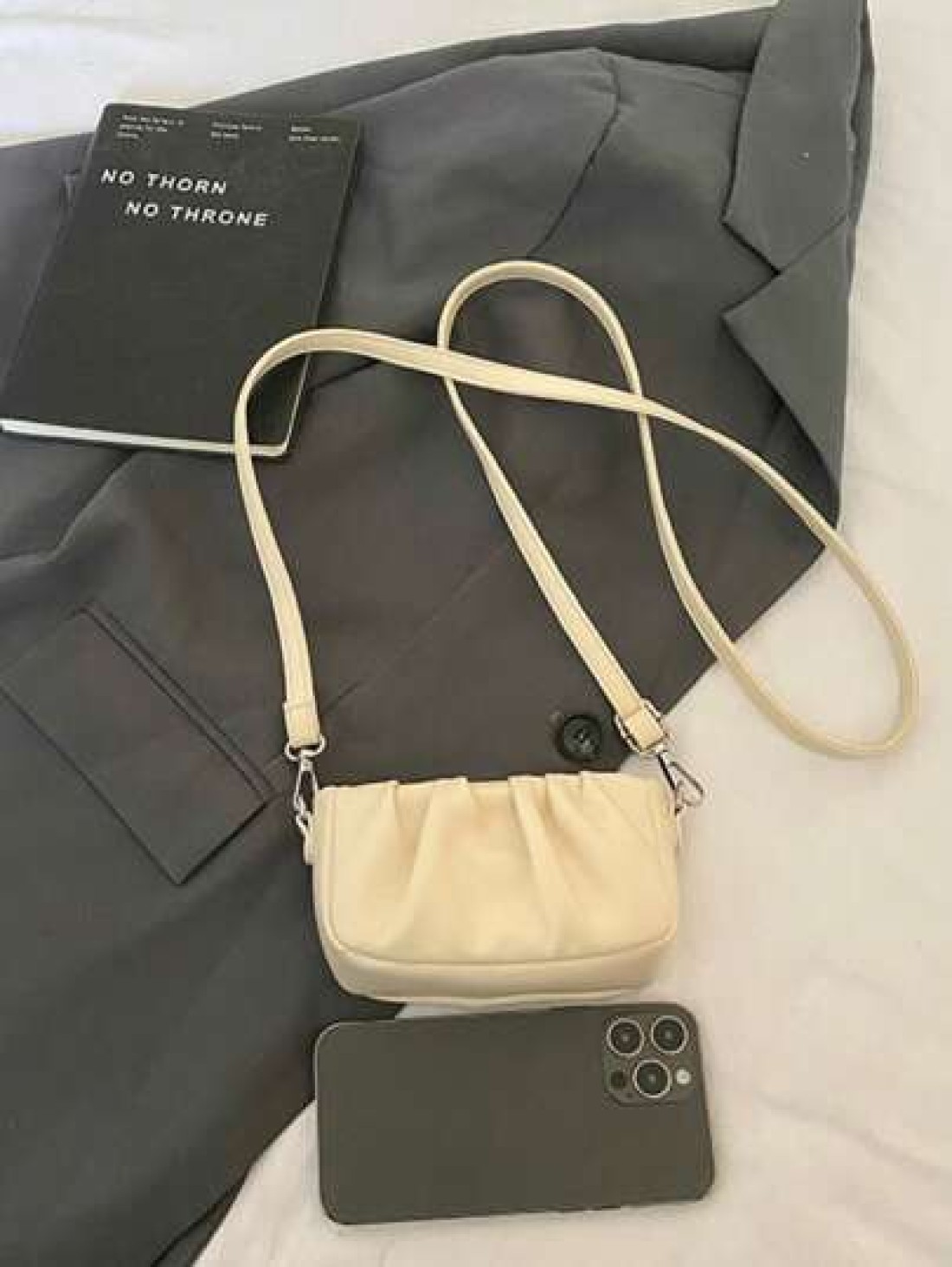 1pc New Fashion Elegant Solid Color Pearl Handbag With Pleats Shoulder Crossbody Bag