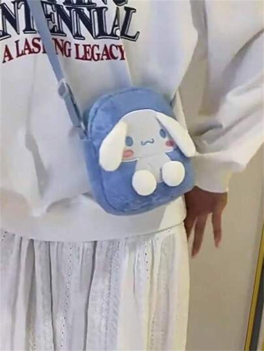 Sanrio 1pc Sanrio Character 1pc Casual Snack Cartoon Print Plush Single Shoulder Bag KT Cat Versatile Crossbody Bag For Women